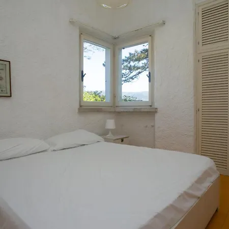N111 - Numana, Singola Con Giardino E Vista Mare *